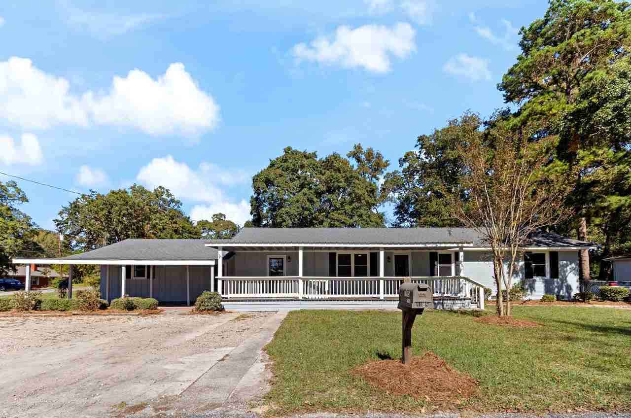 1106 Bullard St - Photo 2 of 49