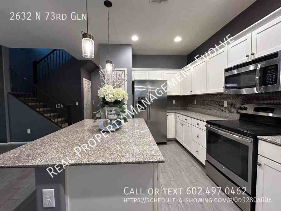 2632 N 73rd Gln - Photo 6 of 35