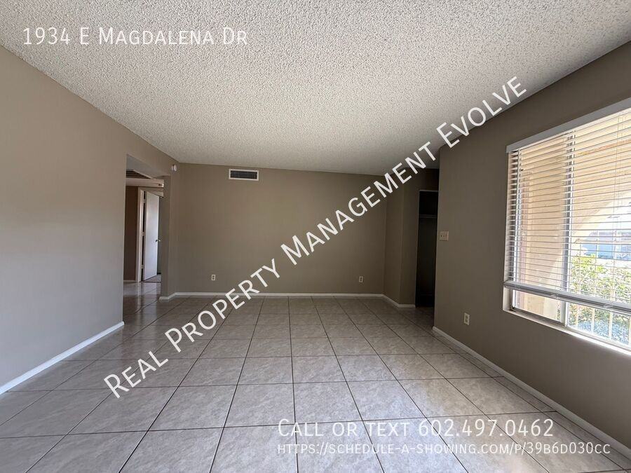 1934 E Magdalena Dr - Photo 4 of 25