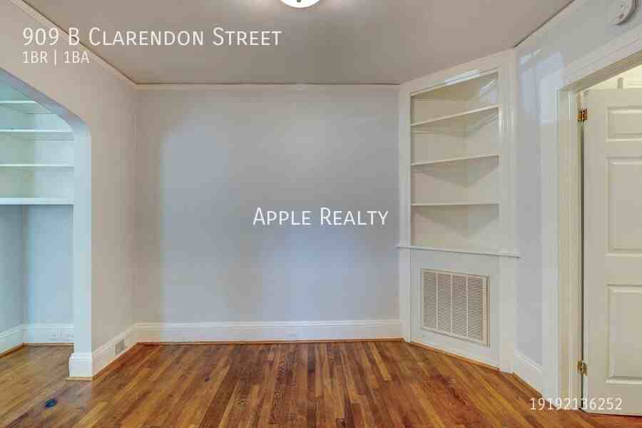 909B Clarendon St - Photo 7 of 17