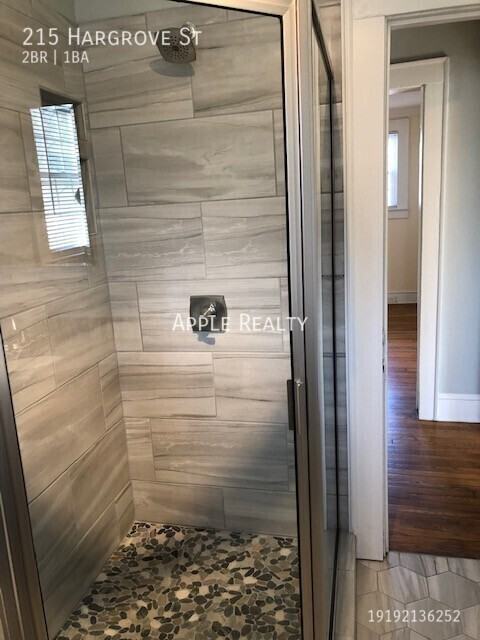 215 Hargrove St - Photo 7 of 19