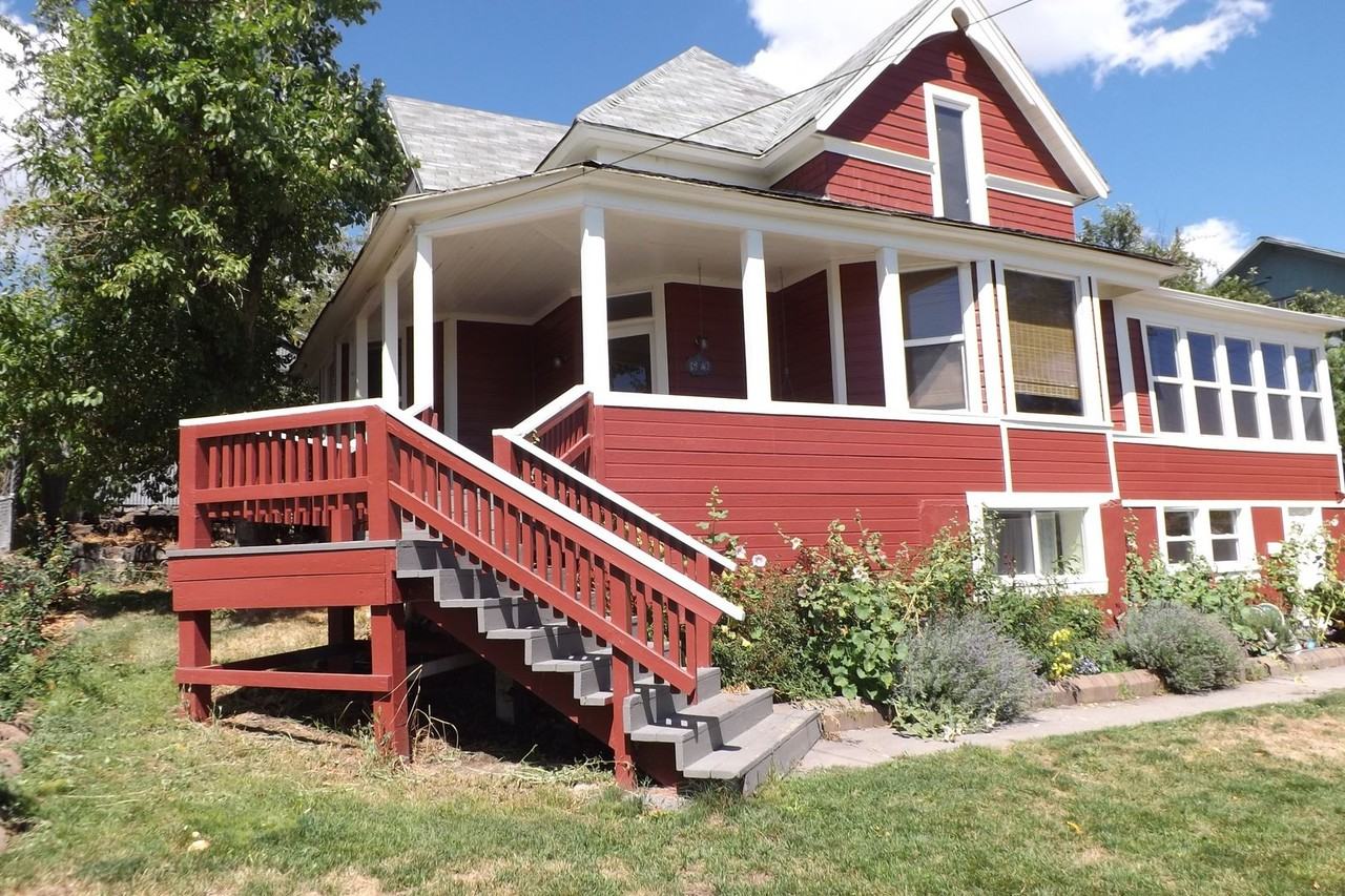 69 Pine St - Photo 2 of 18