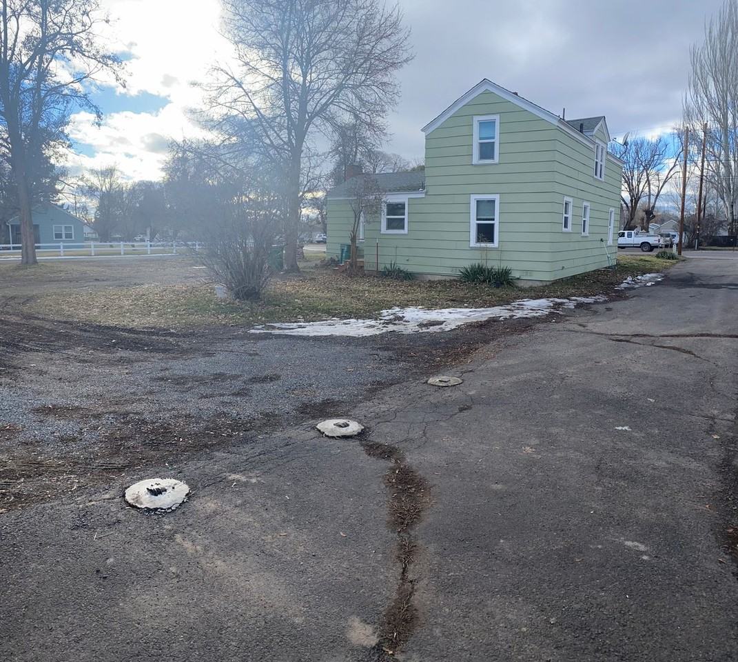 2439 Homedale Rd - Photo 4 of 23