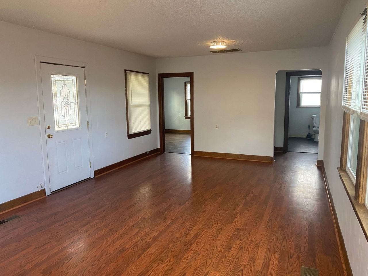 2439 Homedale Rd - Photo 5 of 23