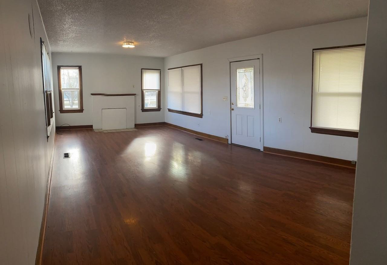 2439 Homedale Rd - Photo 7 of 23