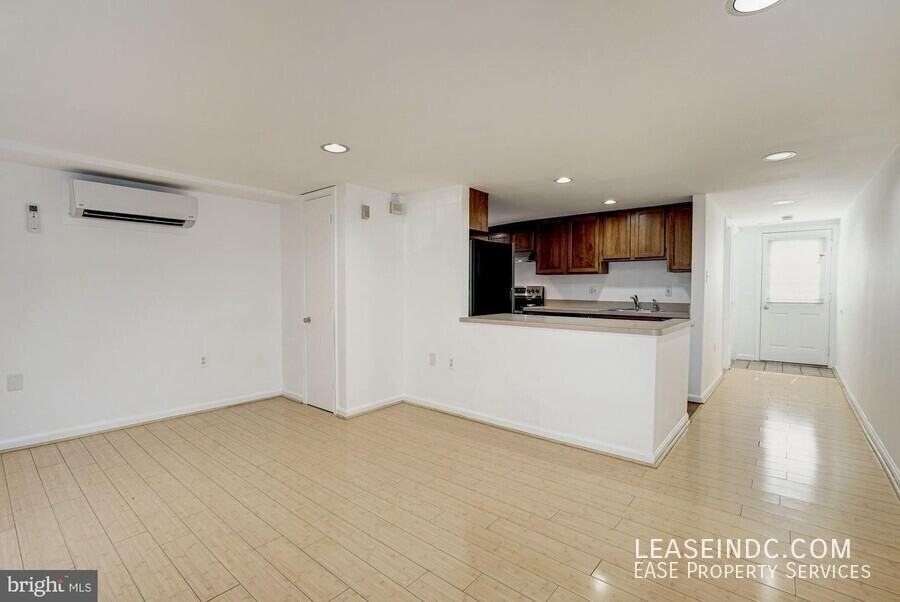 2025 Flagler Pl Nw #B - Photo 4 of 13