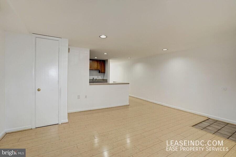 2025 Flagler Pl Nw #B - Photo 6 of 13