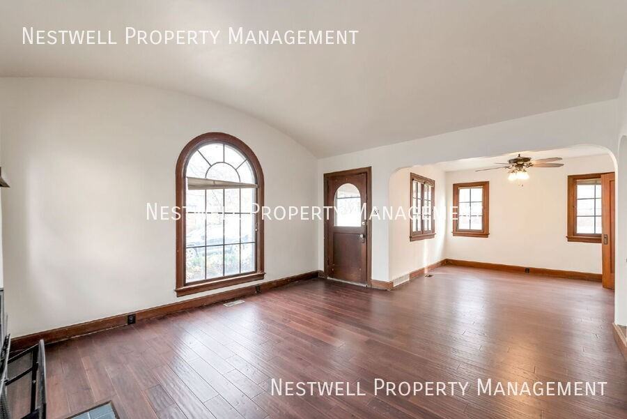 866 E Wilshire Pl - Photo 2 of 19