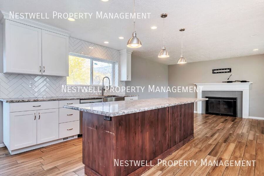 467 Millcreek Way - Photo 6 of 30