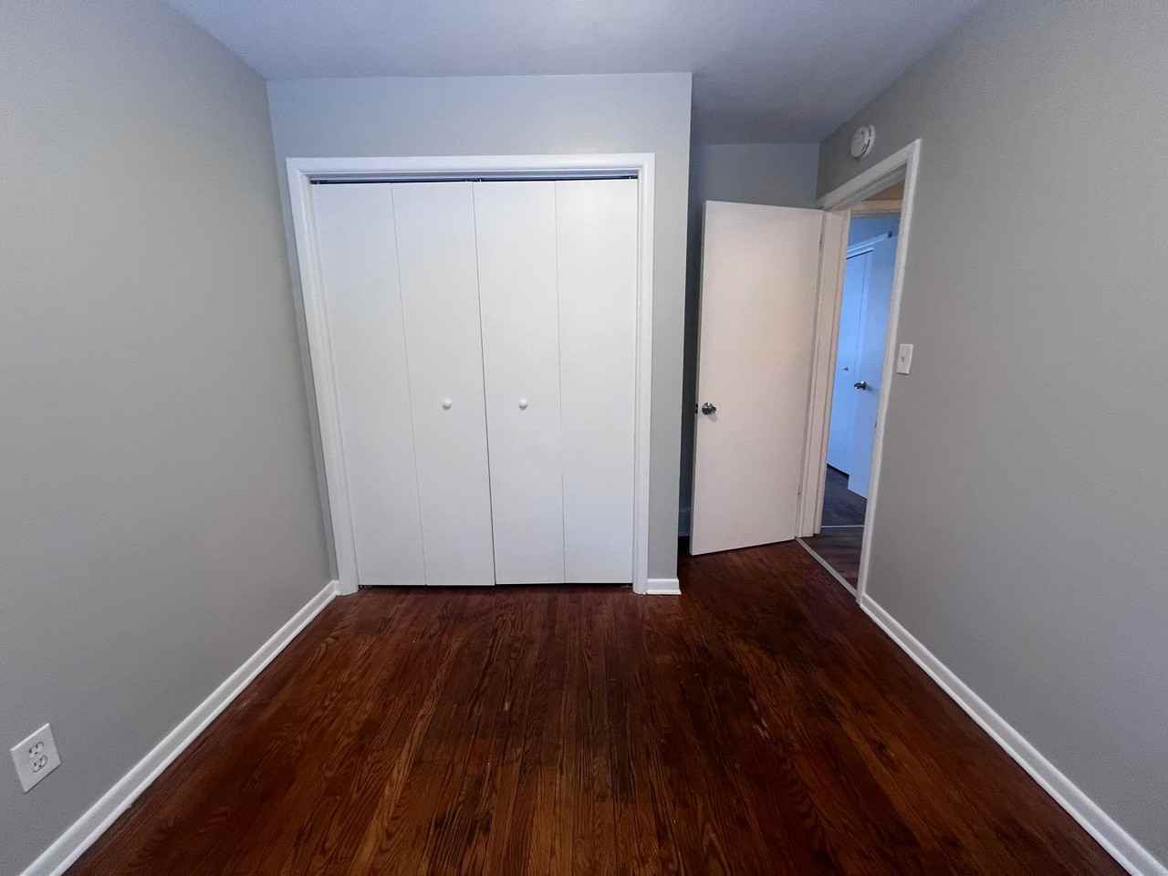 704 Dickinson St Se - Photo 5 of 16