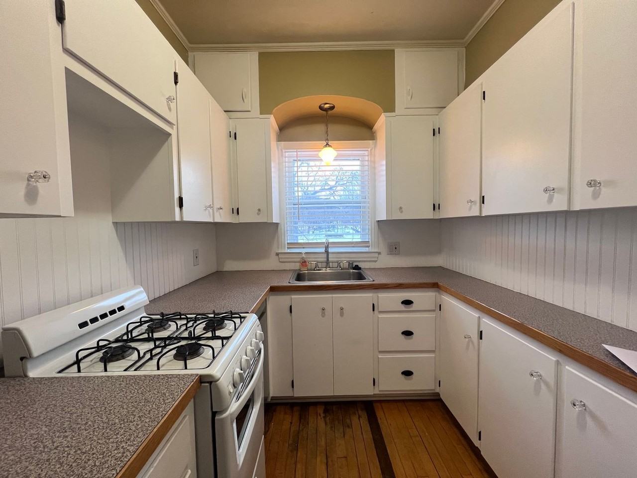 321 Cherry St Se #8 - Photo 4 of 15