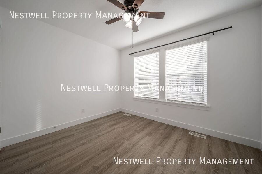 4988 W Barbuda Ln - Photo 3 of 20