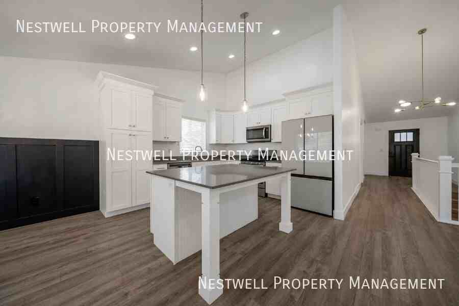 4988 W Barbuda Ln - Photo 6 of 20