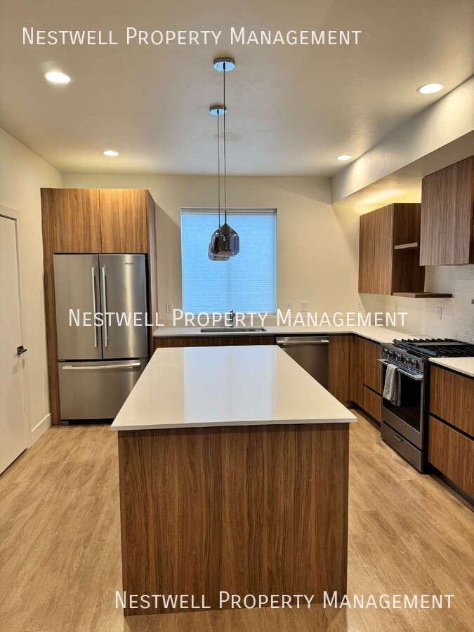 1566 E Talo Ct - Photo 2 of 50