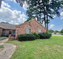 featured image of 25 Fernwood Dr