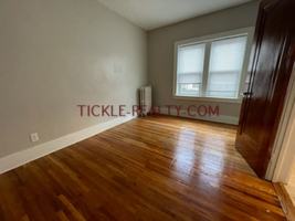 featured image of 962 Monroe Ave