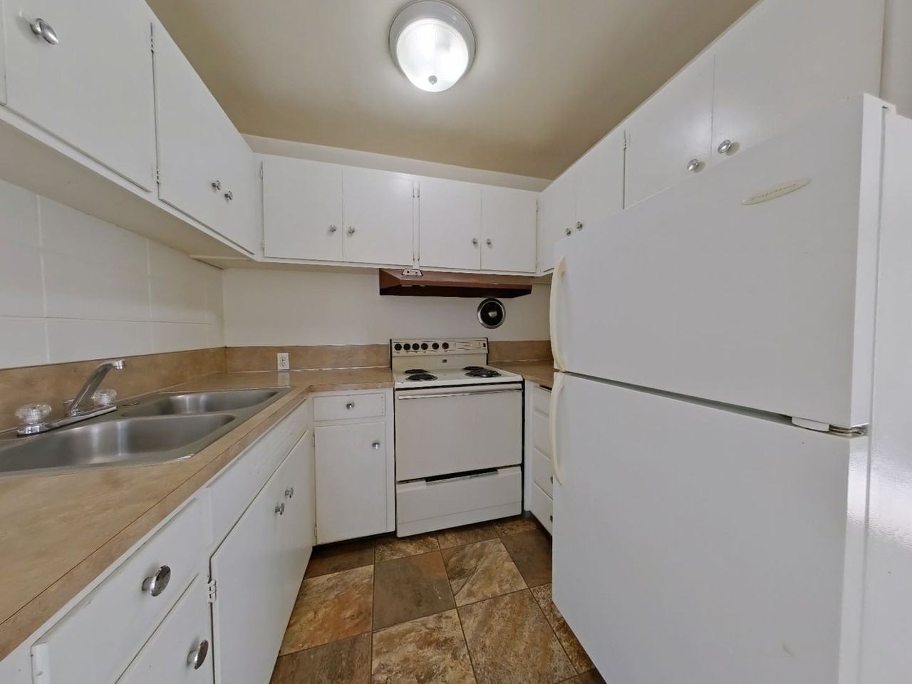 585 East 19th Avenue - Photo 5 of 9