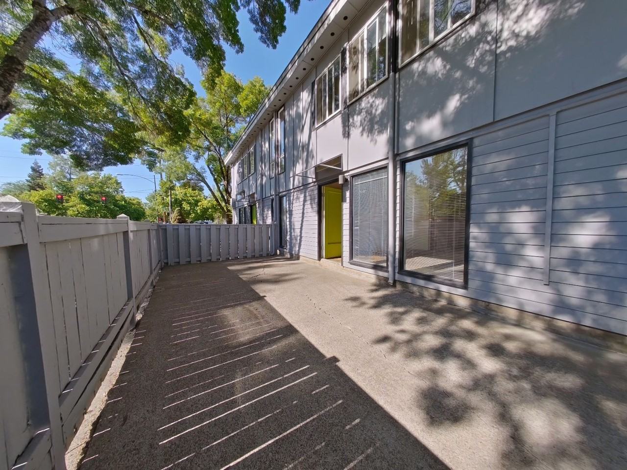 585 East 19th Avenue - Photo 7 of 9