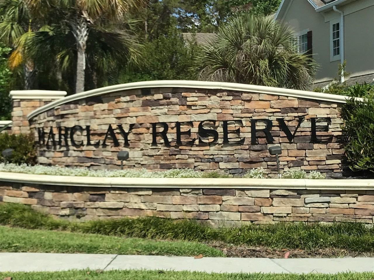 629 Pinebranch Cir - Photo 2 of 25