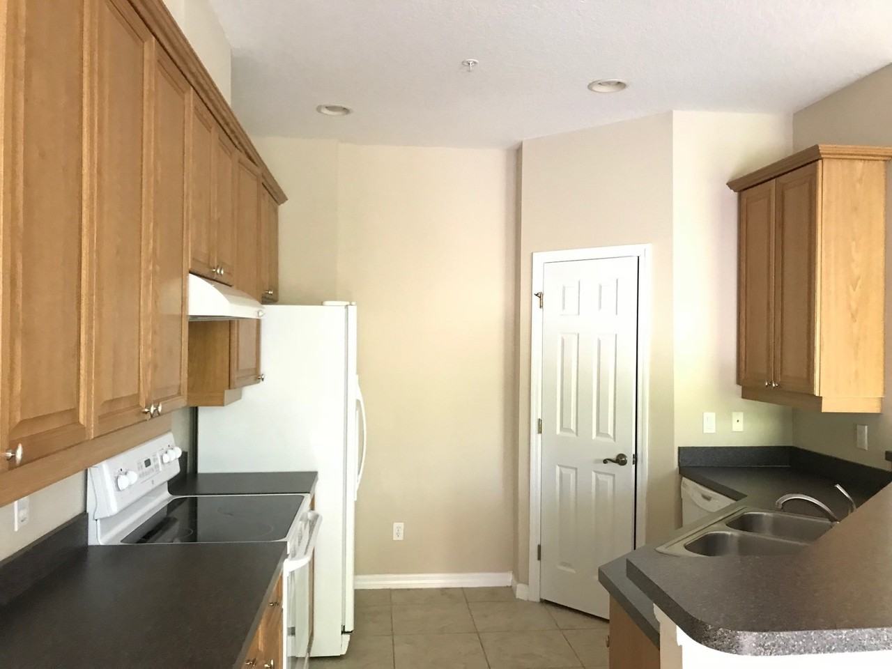 629 Pinebranch Cir - Photo 7 of 25