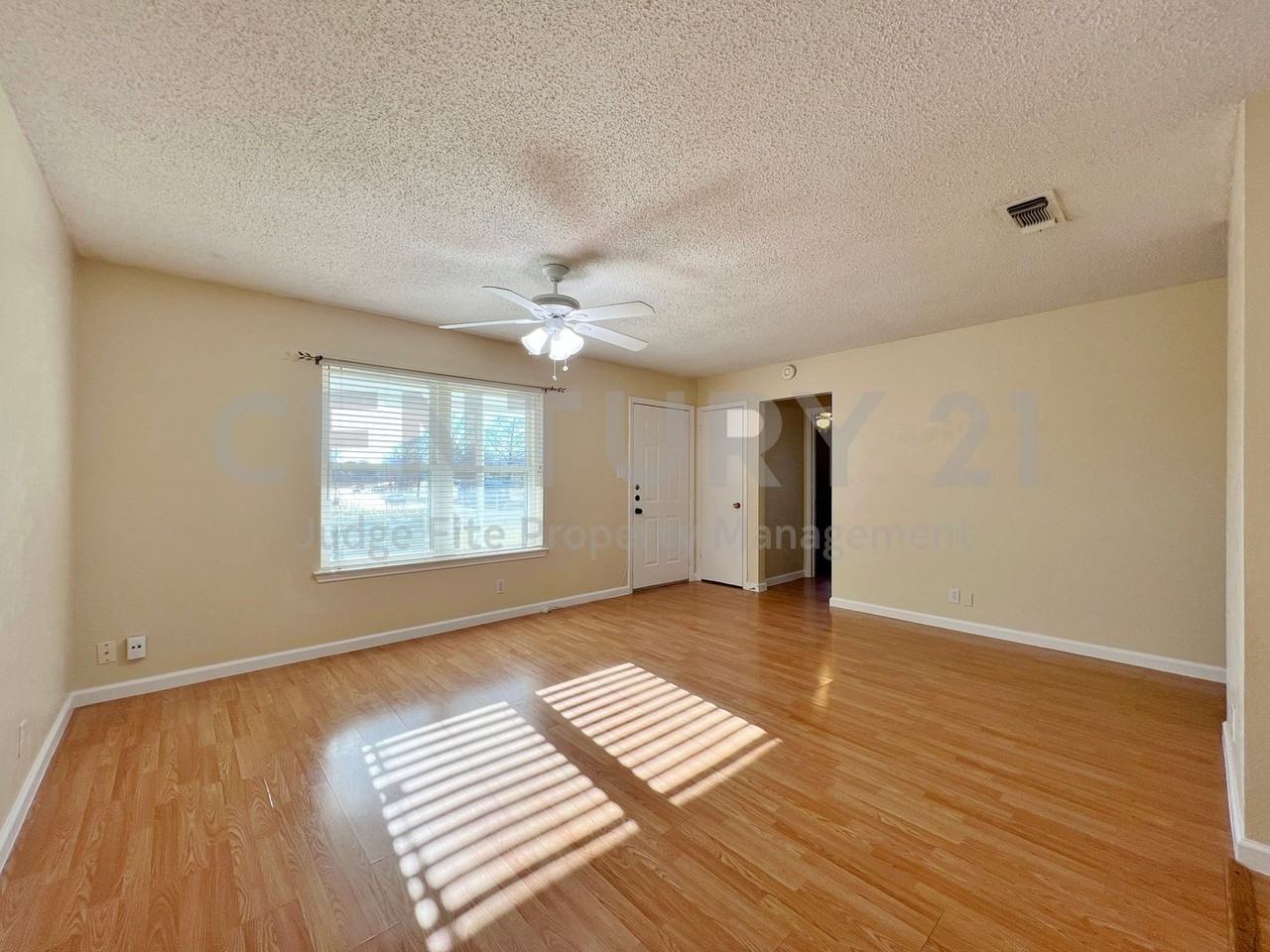 4429 Altamesa Blvd - Photo 2 of 13