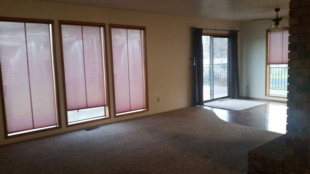 519 1st St - Photo 7 of 11