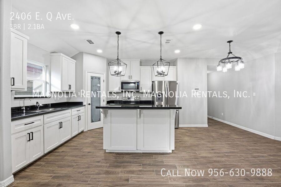 2406 Q St - Photo 6 of 24