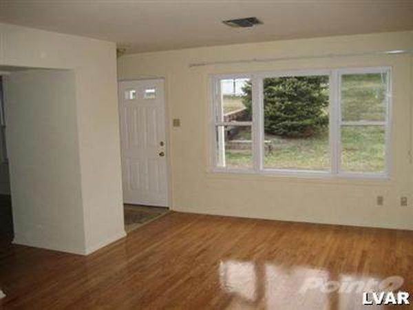 2827 W 28th St - Photo 2 of 28