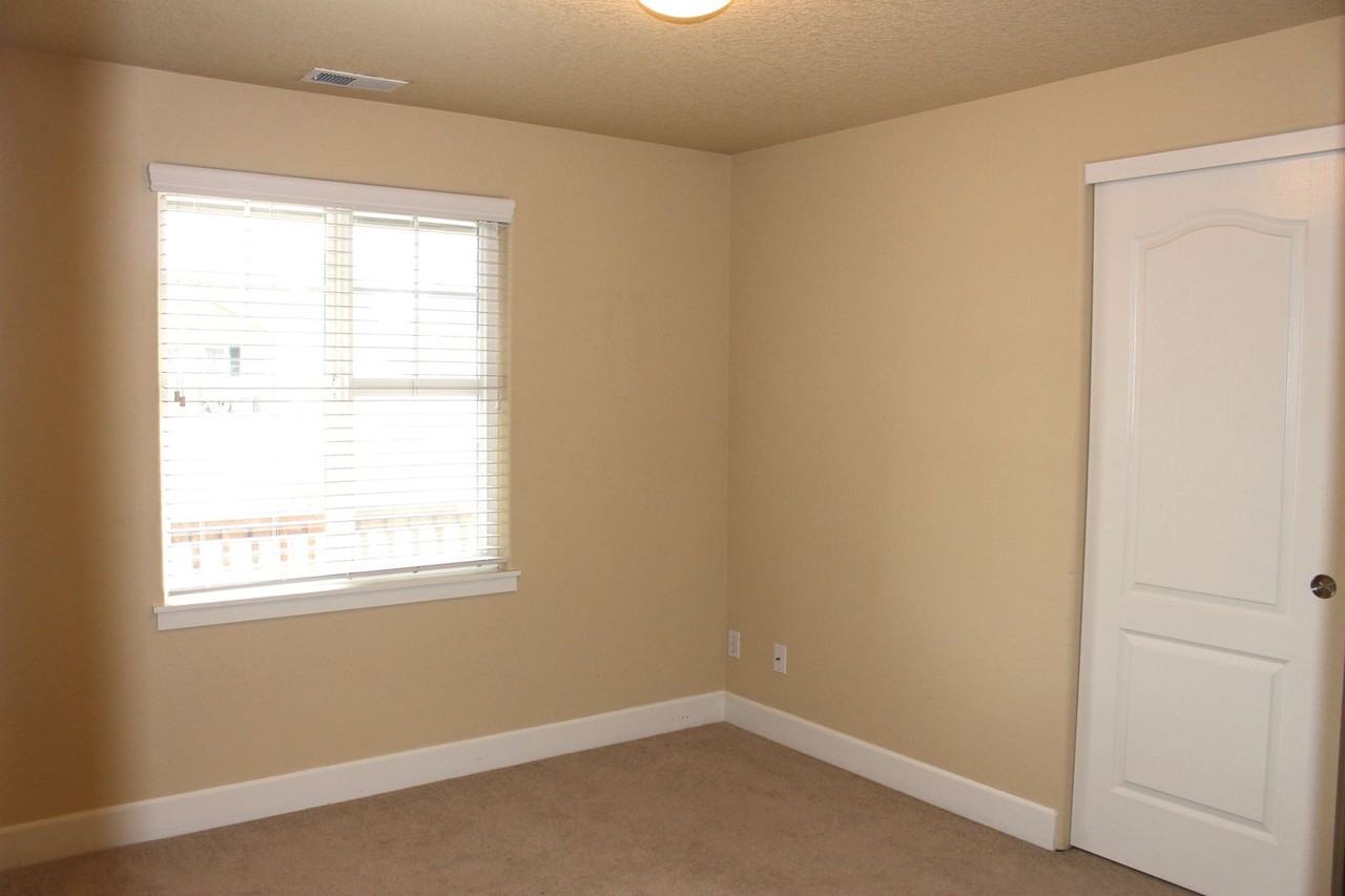 61376 Woodbury Ln - Photo 6 of 17