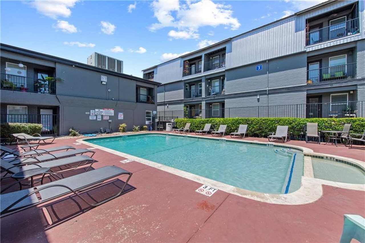 2020 S Congress Ave #1216 - Photo 6 of 34