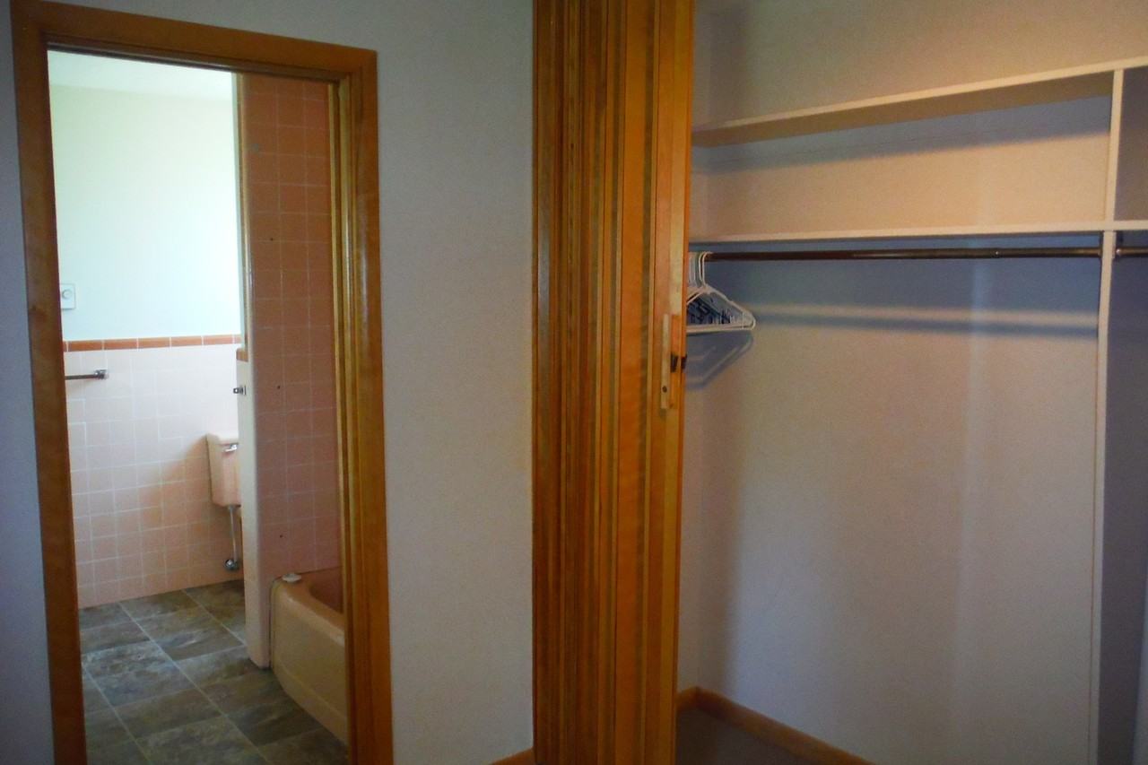 166 N 200 W - Photo 6 of 40