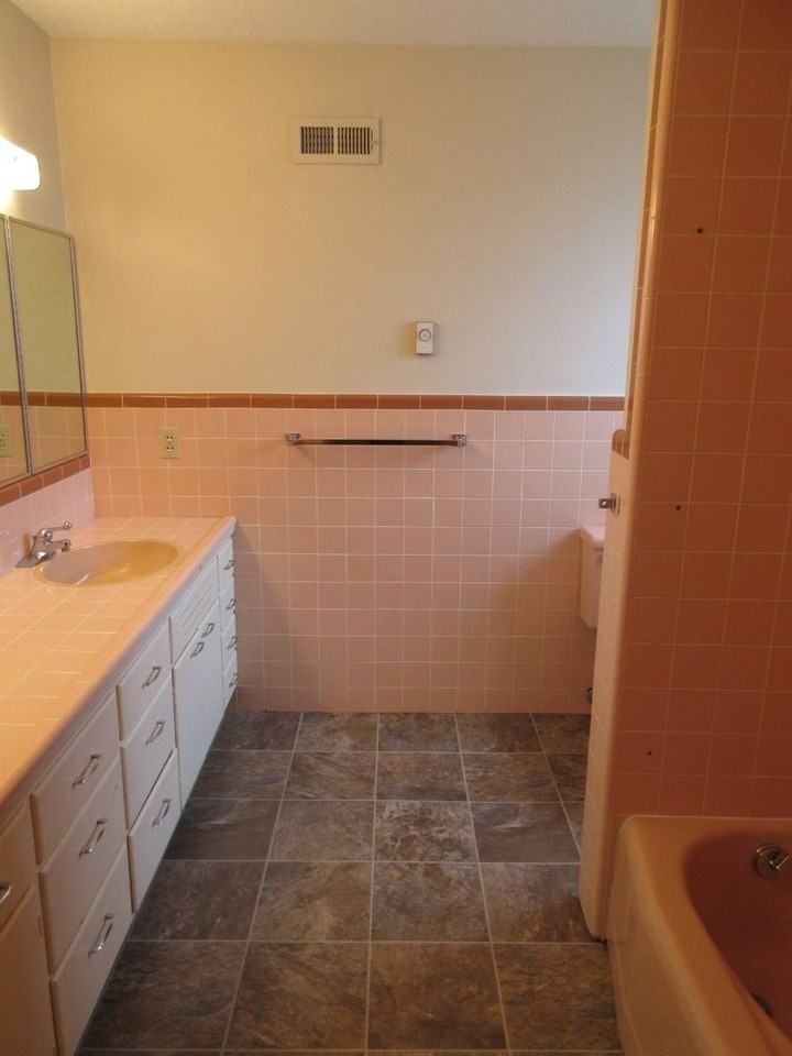 166 N 200 W - Photo 7 of 40