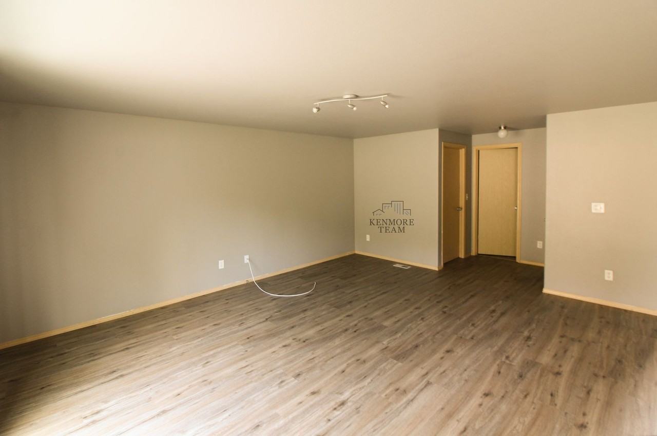 4515 Campolina Ln - Photo 3 of 11