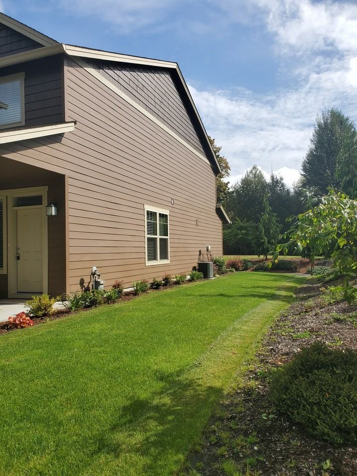 3504 Hepburn St Ne - Photo 2 of 6