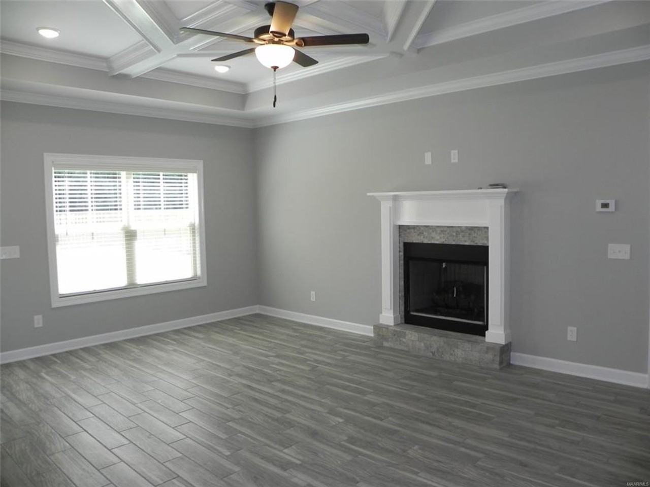 213 Southern Winds Dr - Photo 3 of 11