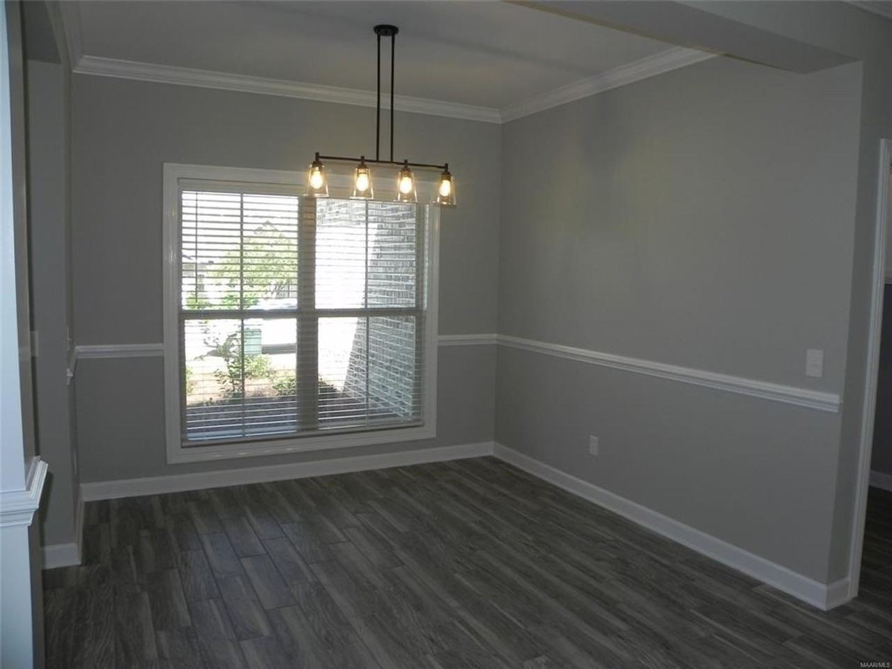 213 Southern Winds Dr - Photo 5 of 11