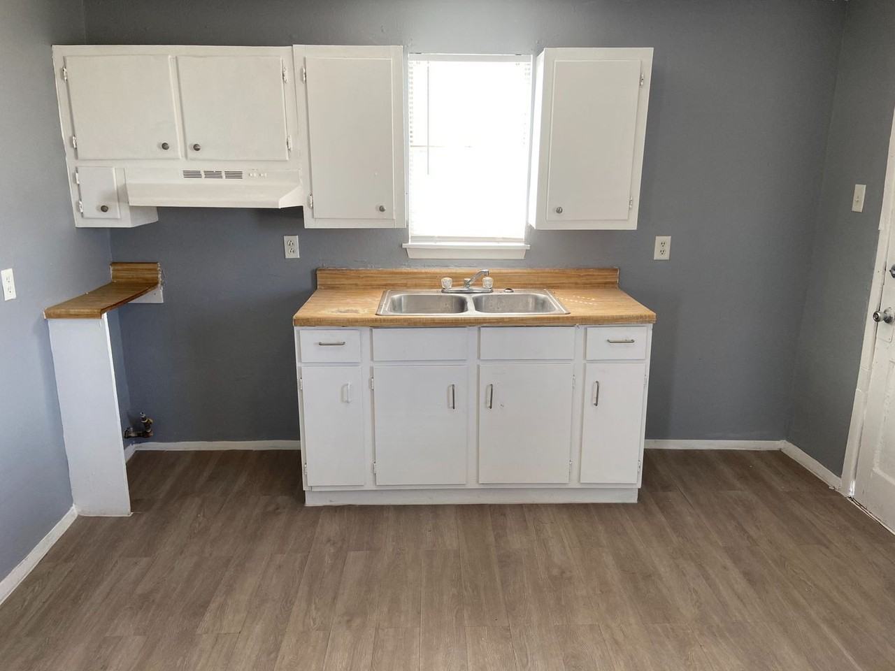 1707 E 27th St - Photo 7 of 7