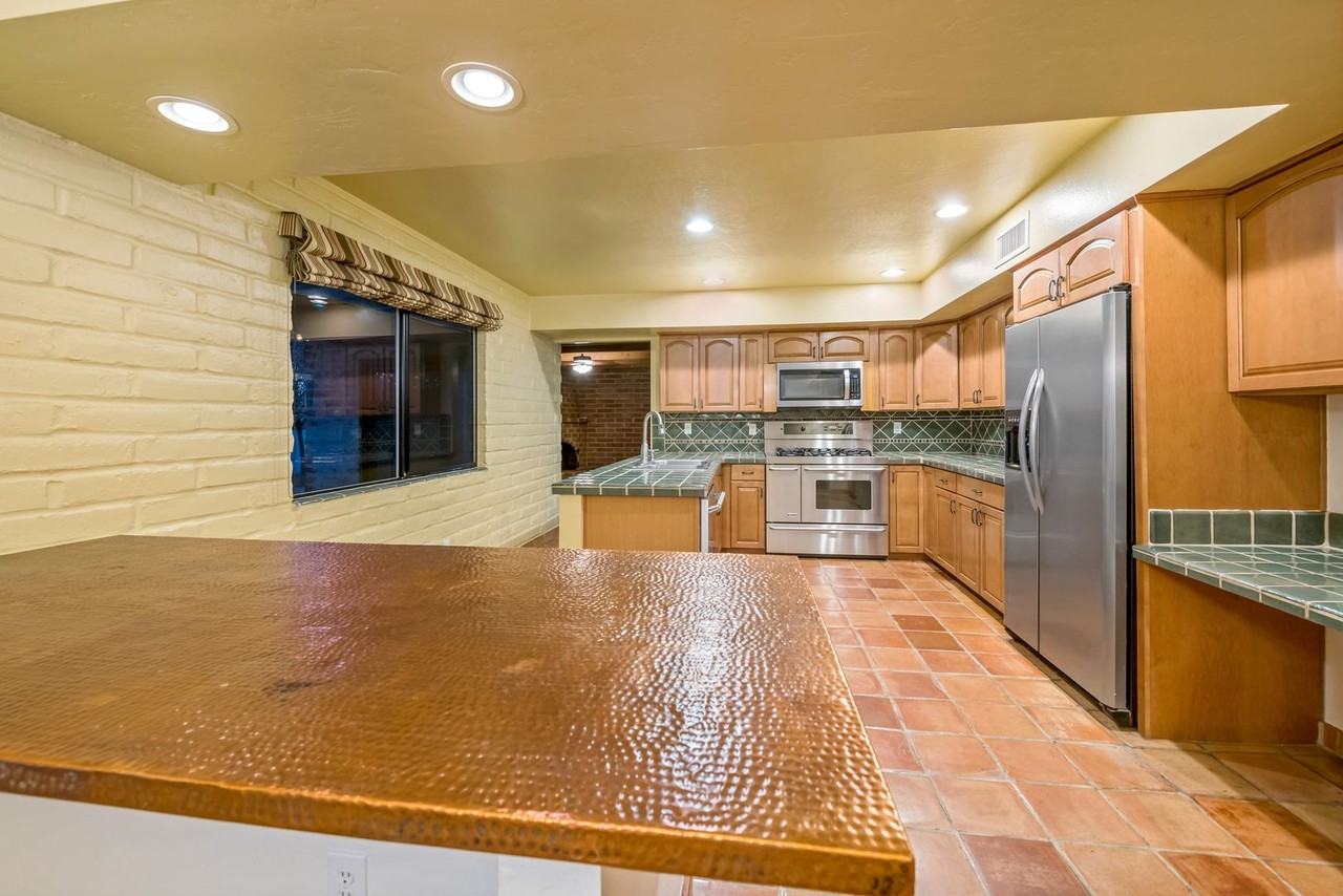 3624 E Calle Alarcon - Photo 5 of 50