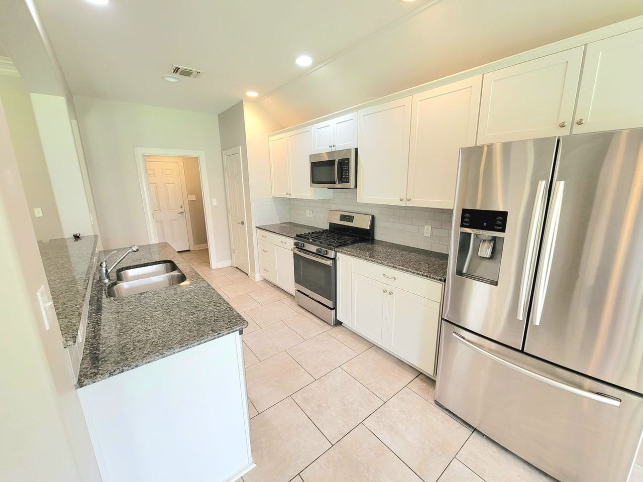 3453 Grand Cane Ln - Photo 4 of 13