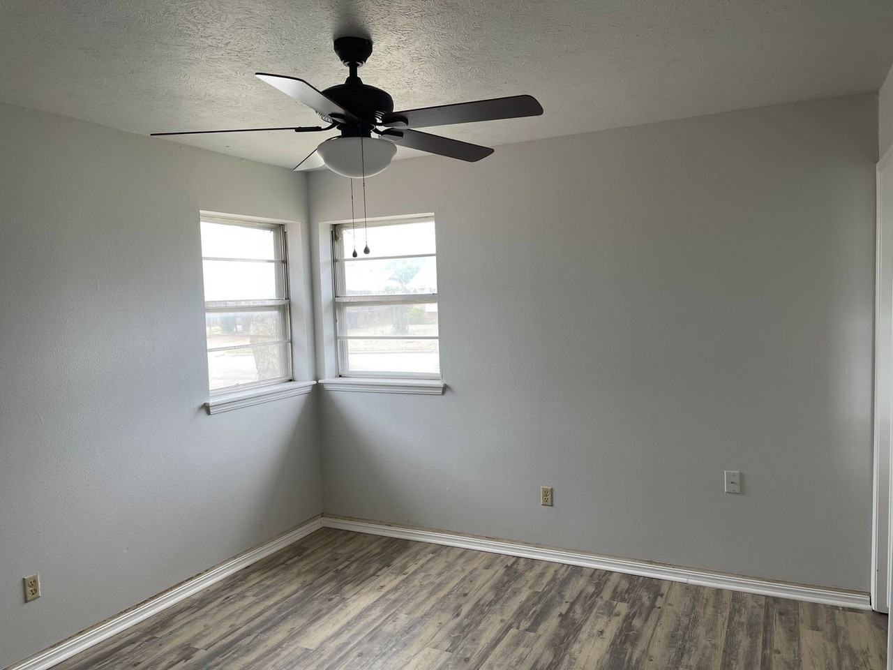 1137 Straka Ter - Photo 7 of 12