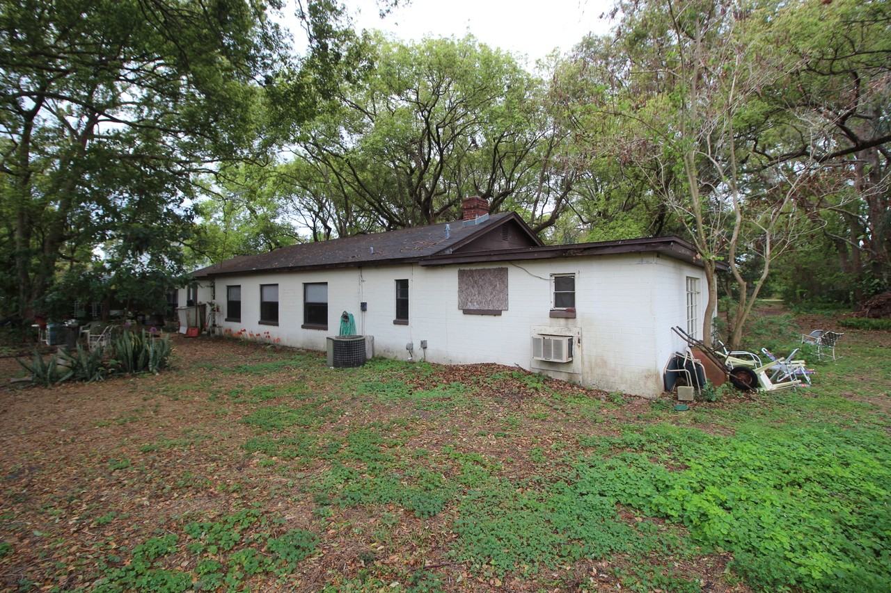 3255 Clemwood Dr #E2 - Photo 7 of 13