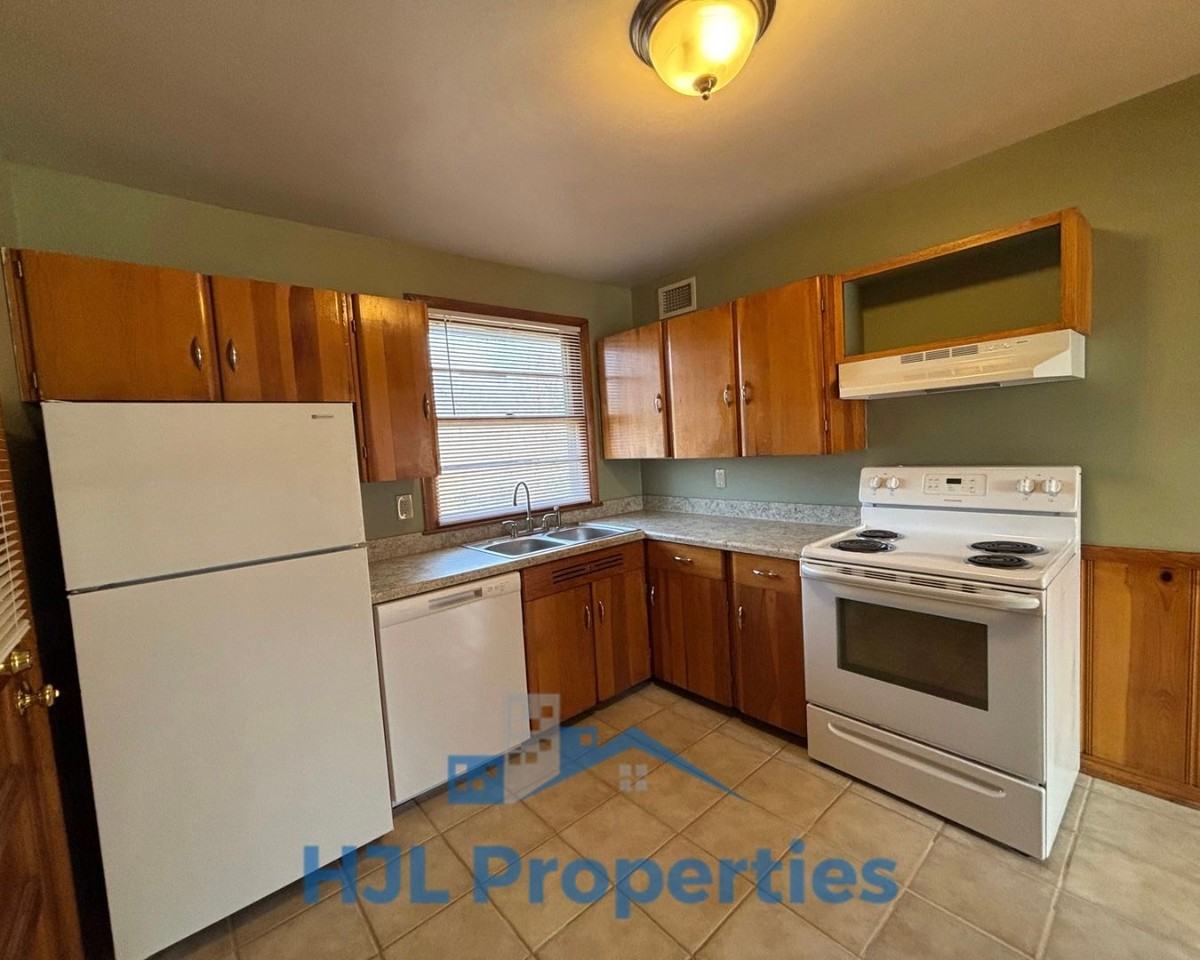 2218 June Dr - Photo 3 of 10