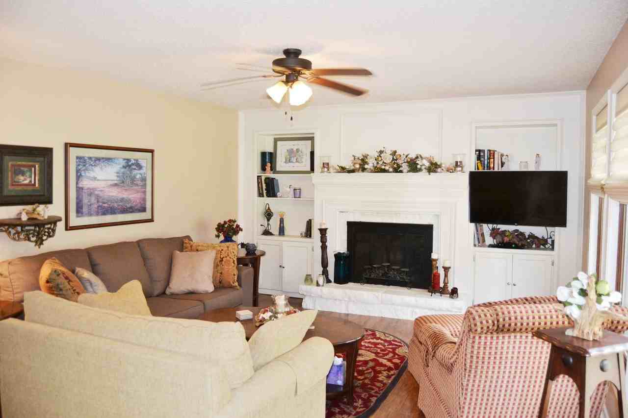 3 Laguna Way - Photo 2 of 25