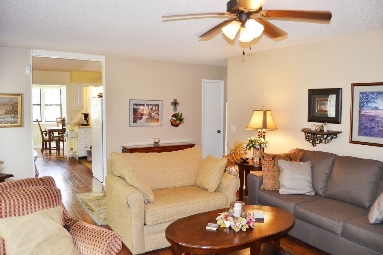 3 Laguna Way - Photo 3 of 25