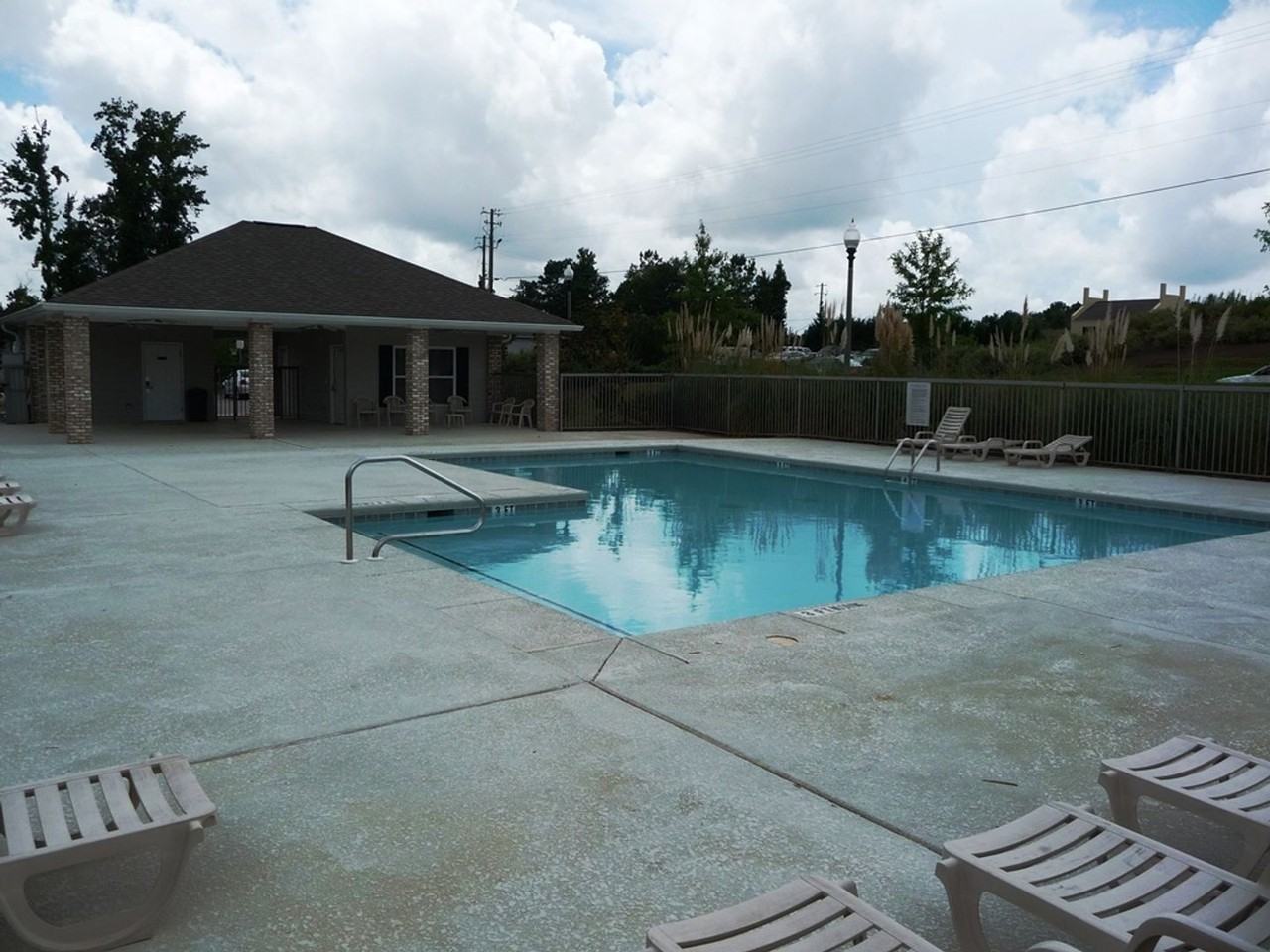 1385 S Donahue Dr #204 - Photo 2 of 11