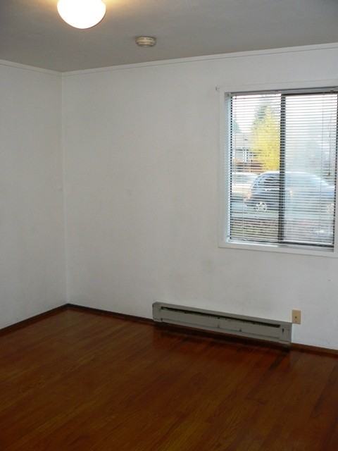 1411 Ne 155th St - Photo 5 of 7