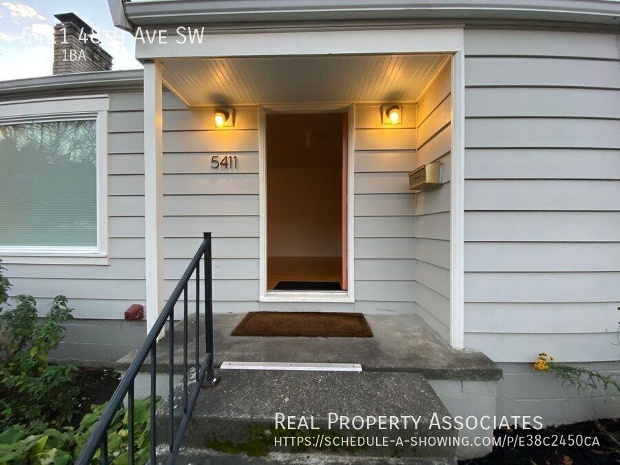 5411 48th Ave Sw - Photo 2 of 23