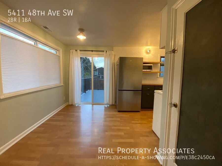5411 48th Ave Sw - Photo 5 of 23