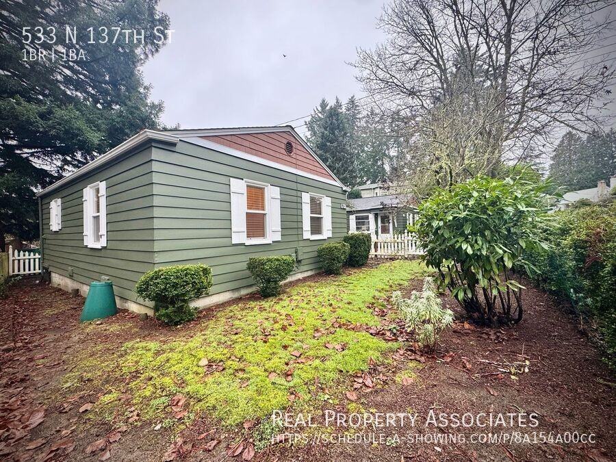 533 N 137th St - Photo 5 of 24