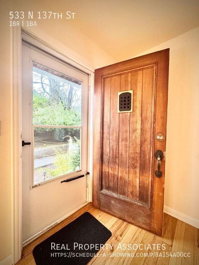 533 N 137th St - Photo 6 of 24